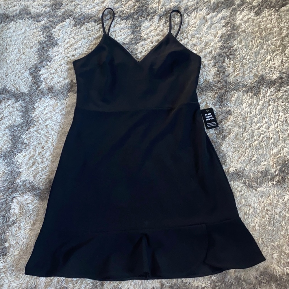⭐️LAST CHANCE⭐️ NWT Express Mini Dress